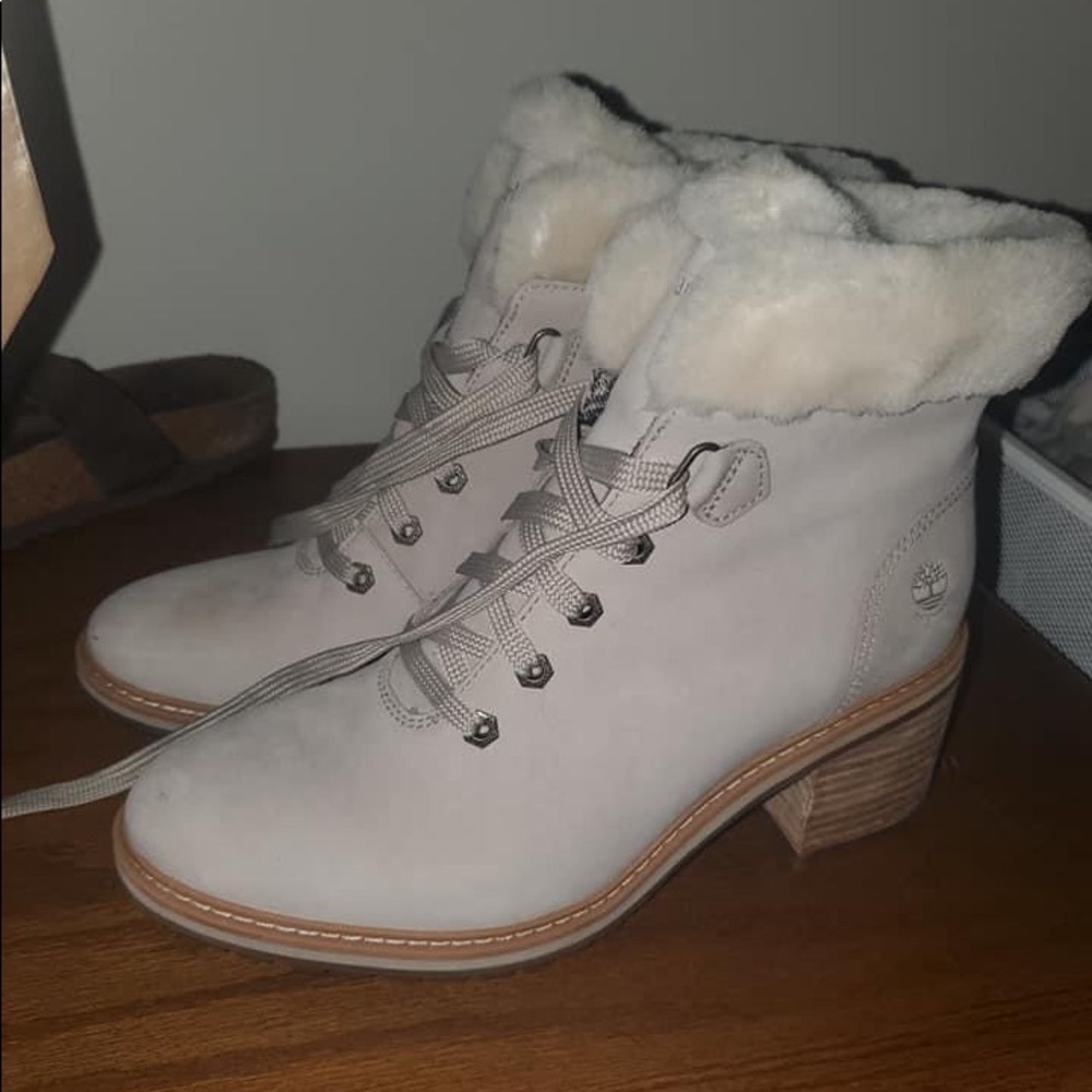 Sienna Fur Trim Timberlands